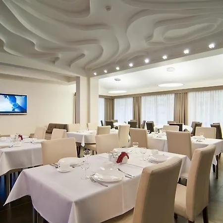 ホテル Dobry Klimat シクラルスカ・ポレンバ